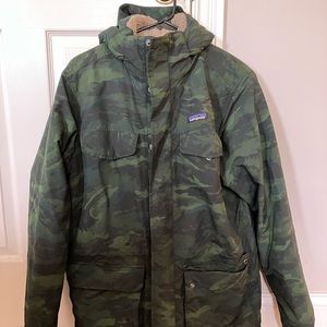 Patagonia Isthmus Parka limited edition camo